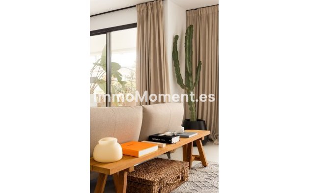 Resale - Apartment - Estepona - Estepona Centro