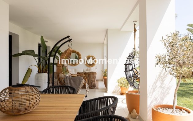 Resale - Apartment - Estepona - Estepona Centro