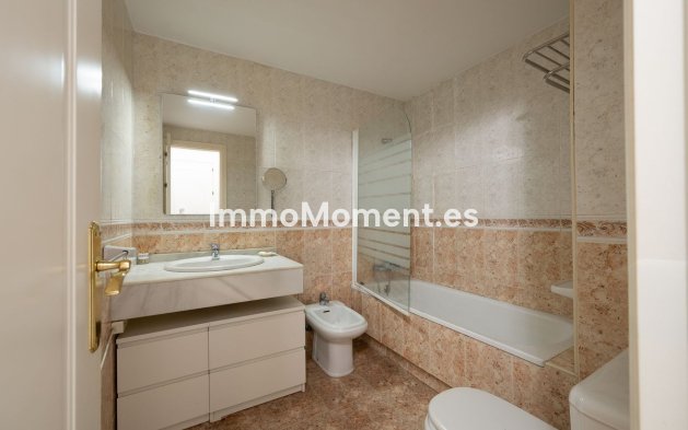 Wiederverkauf - Wohnung - Marbella - Nueva Andalucía
