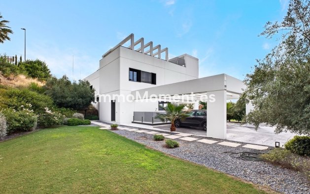 Wiederverkauf - Freistehende Villa - Benalmadena - Torremuelle