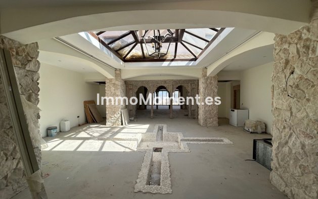 Resale - Detached villa - Marbella - La Mairena