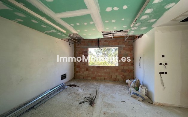 Resale - Detached villa - Marbella - La Mairena