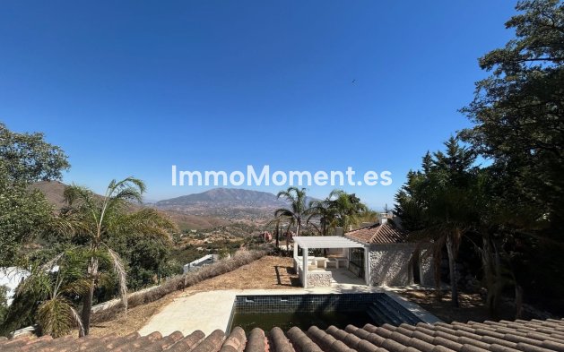 Resale - Detached villa - Marbella - La Mairena