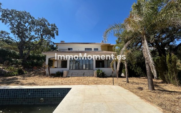Resale - Detached villa - Marbella - La Mairena