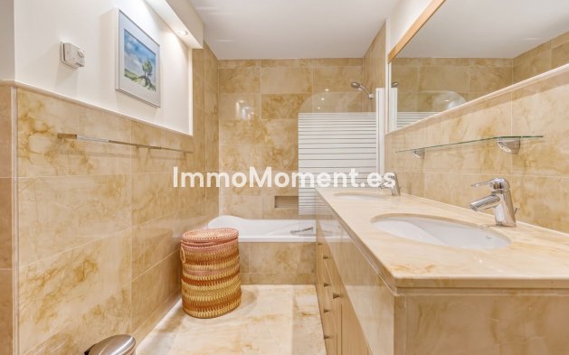 Wiederverkauf - Wohnung - Marbella - Altos de los Monteros