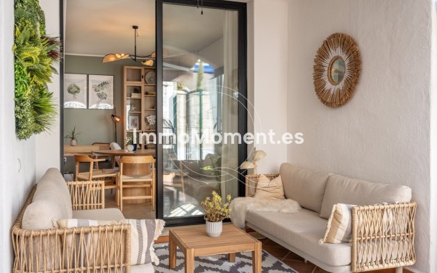 Resale - Detached villa - Estepona - Estepona Centro