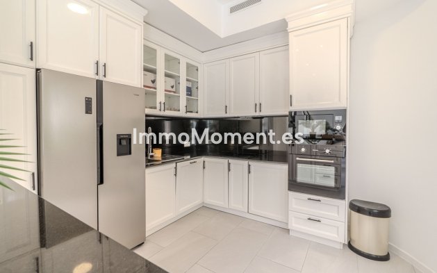 Resale - Detached villa - Marbella - Nueva Andalucía