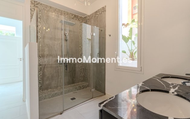 Resale - Detached villa - Marbella - Nueva Andalucía