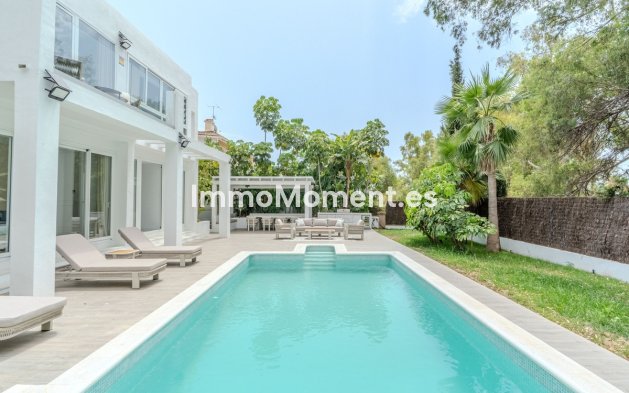 Resale - Detached villa - Marbella - Nueva Andalucía