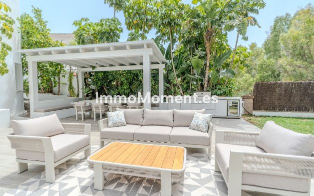 Resale - Detached villa - Marbella - Nueva Andalucía