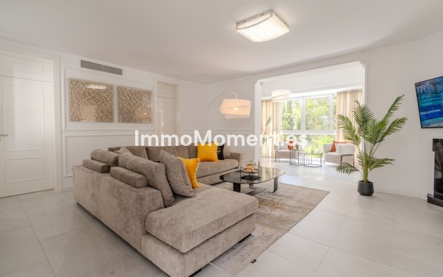 Resale - Detached villa - Marbella - Nueva Andalucía