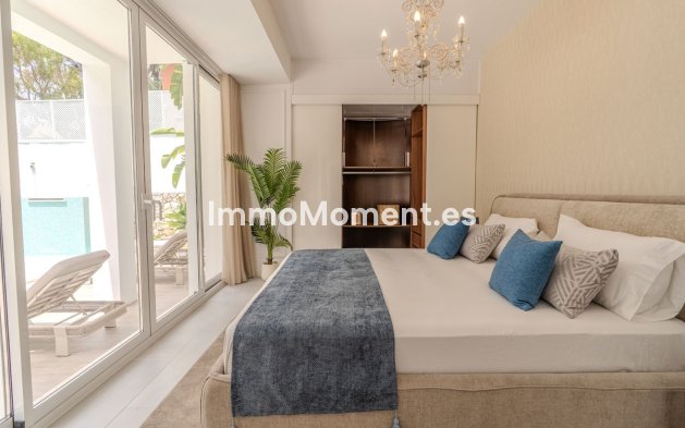 Resale - Detached villa - Marbella - Nueva Andalucía
