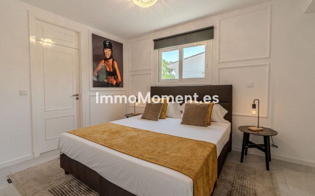 Resale - Detached villa - Marbella - Nueva Andalucía