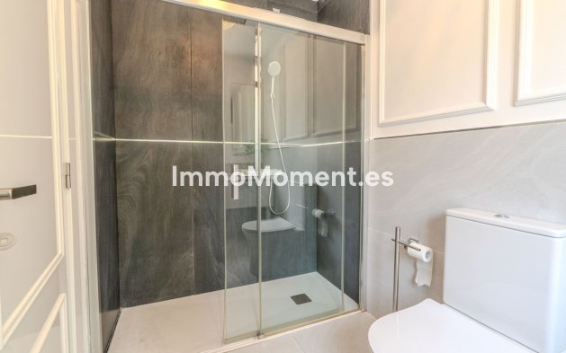 Resale - Detached villa - Marbella - Nueva Andalucía