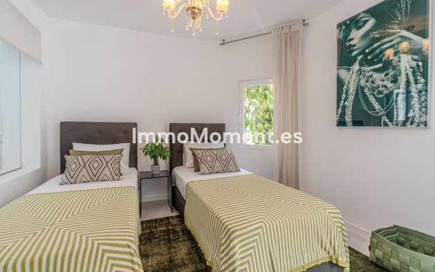 Resale - Detached villa - Marbella - Nueva Andalucía