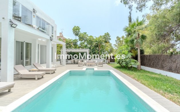 Resale - Detached villa - Marbella - Nueva Andalucía