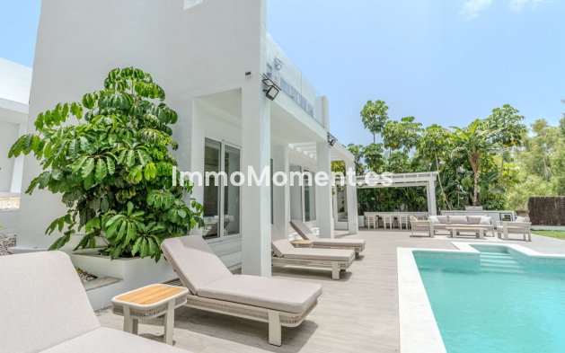 Resale - Detached villa - Marbella - Nueva Andalucía