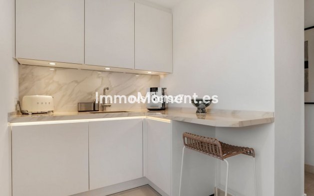 Wiederverkauf - Wohnung - Marbella - Elviria