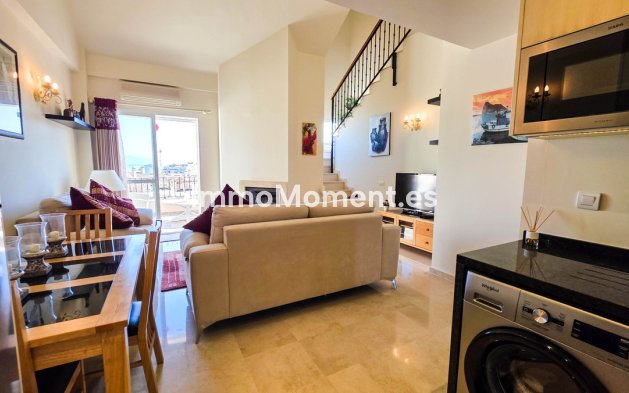Resale - Apartment - Manilva - La Duquesa
