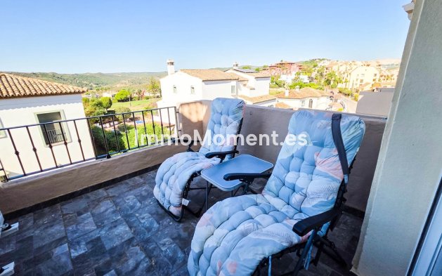 Resale - Apartment - Manilva - La Duquesa