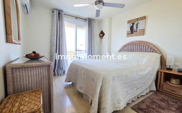 Resale - Apartment - Manilva - La Duquesa