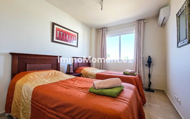 Resale - Apartment - Manilva - La Duquesa