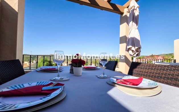 Resale - Apartment - Manilva - La Duquesa