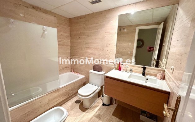 Wiederverkauf - Wohnung - Marbella - Nueva Andalucía
