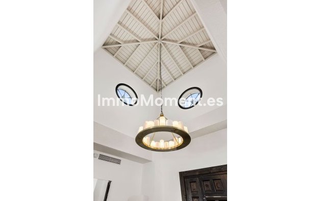 Reventa - Villa independiente - Marbella - Nueva Andalucía