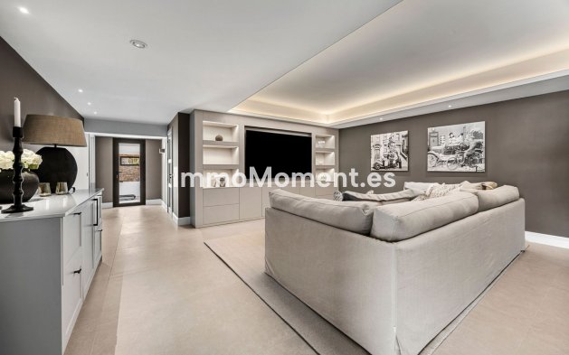 Reventa - Villa independiente - Marbella - Nueva Andalucía