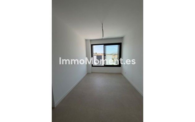 Resale - Detached villa - Estepona - Atalaya