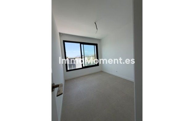 Resale - Detached villa - Estepona - Atalaya