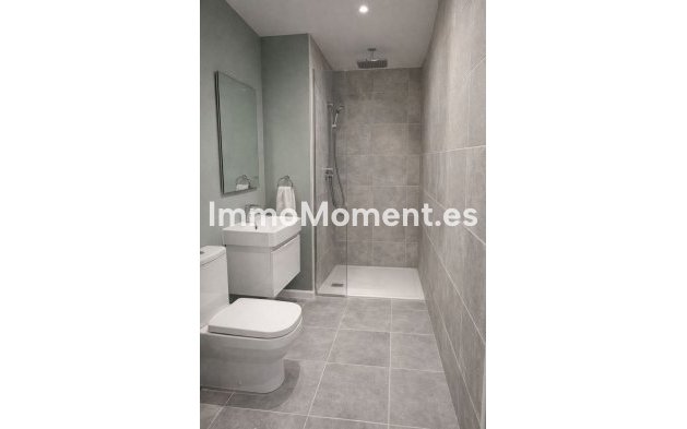 Wiederverkauf - Freistehende Villa - Benalmadena - Benalmadena Centro