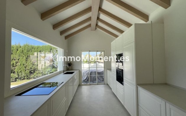 Resale - Detached villa - Marbella - Guadalmina Alta