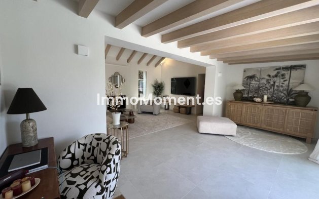 Resale - Detached villa - Marbella - Guadalmina Alta