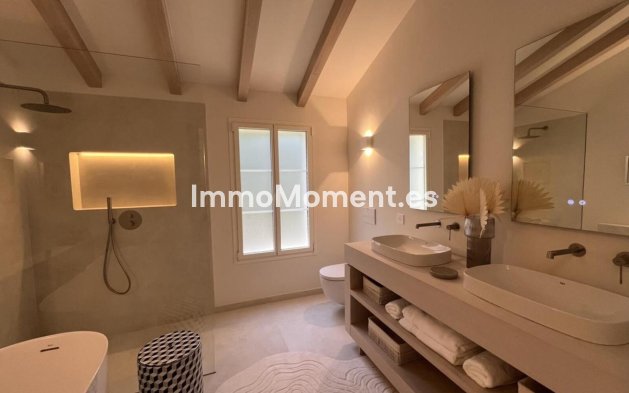 Resale - Detached villa - Marbella - Guadalmina Alta