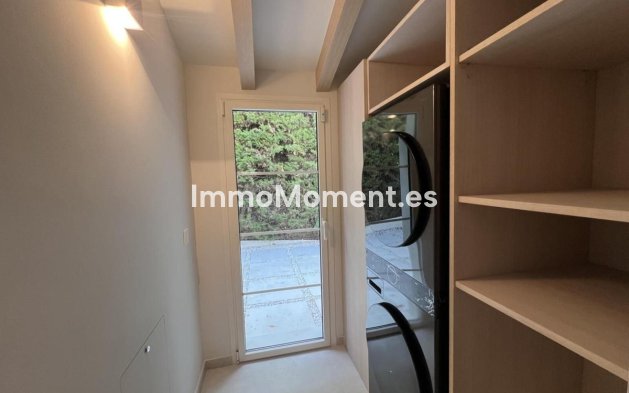 Resale - Detached villa - Marbella - Guadalmina Alta