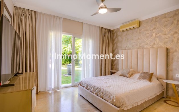Wiederverkauf - Freistehende Villa - Estepona  - New Golden Mile