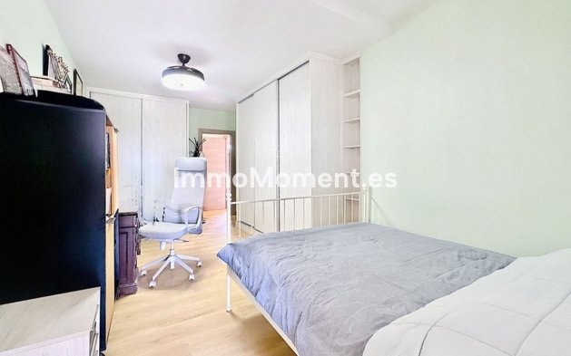 Wiederverkauf - Freistehende Villa - Estepona  - Estepona Centro