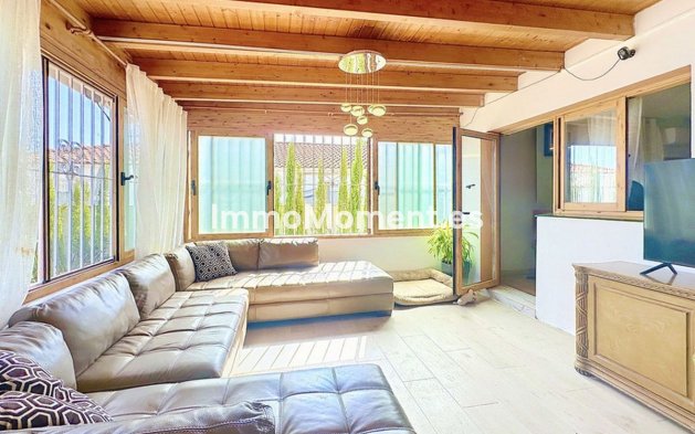 Wiederverkauf - Freistehende Villa - Estepona  - Estepona Centro