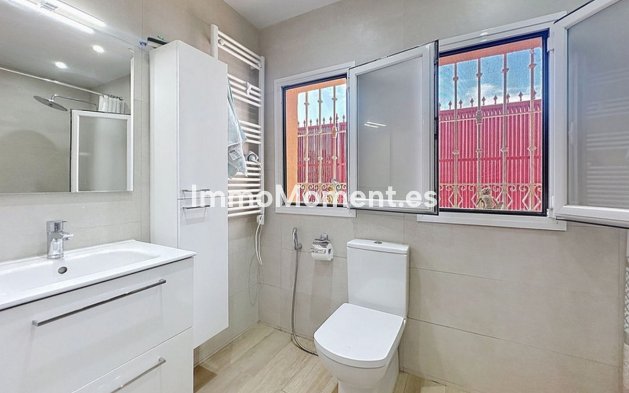 Wiederverkauf - Freistehende Villa - Estepona  - Estepona Centro