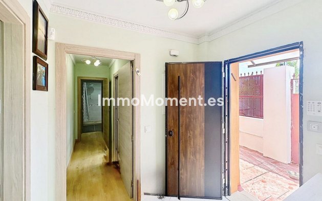 Wiederverkauf - Freistehende Villa - Estepona  - Estepona Centro