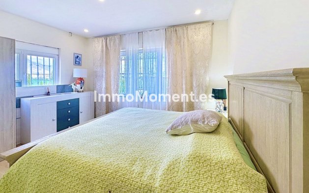 Wiederverkauf - Freistehende Villa - Estepona  - Estepona Centro