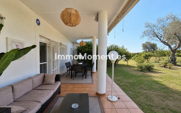 Wiederverkauf - Wohnung - Estepona  - Estepona Centro