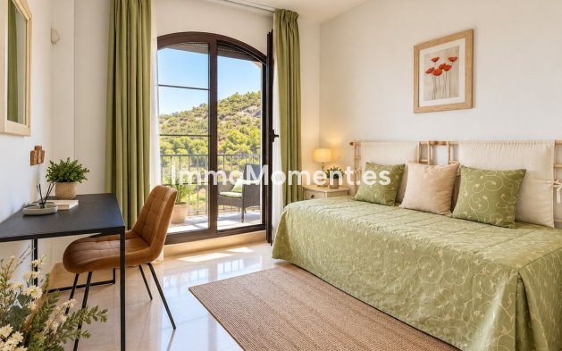 Reventa - Apartamento - Benahavís - Los Arqueros