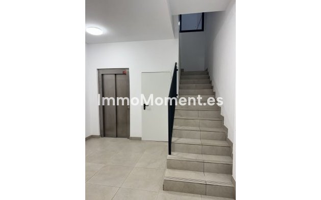 Wiederverkauf - Wohnung - Estepona  - Estepona Centro
