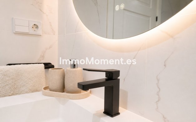Wiederverkauf - Wohnung - Torremolinos - La Carihuela