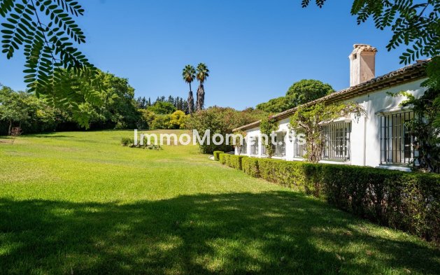 Reventa - Casa de campo - Estepona  - Cancelada