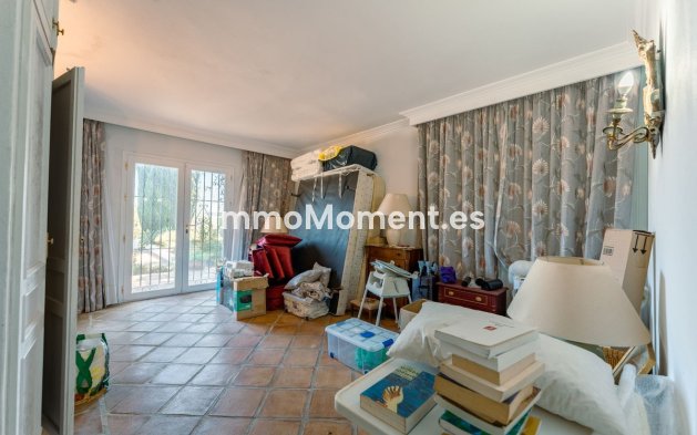 Reventa - Casa de campo - Estepona  - Cancelada