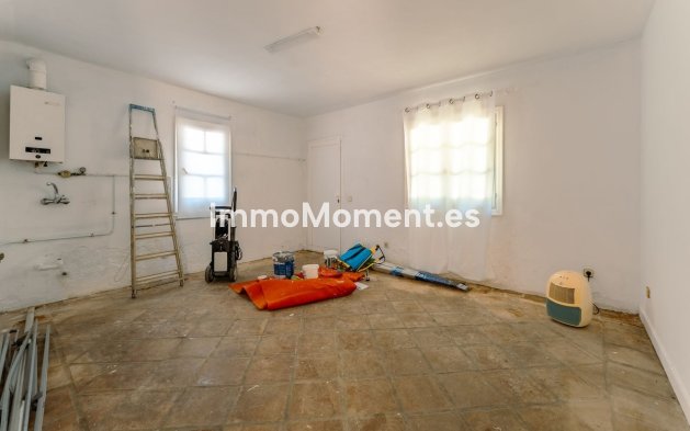 Reventa - Casa de campo - Estepona  - Cancelada